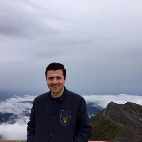 Meet your Posher, Luis - Picture 1 of 1